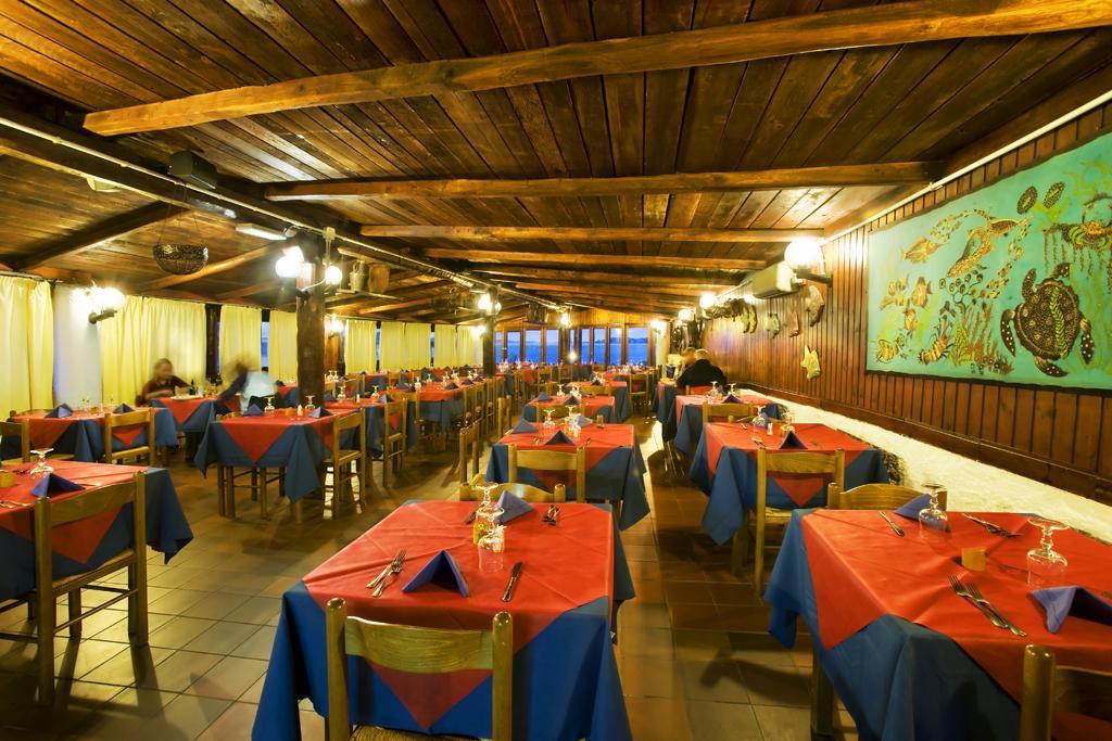 Отель Camping Acapulco Палау Экстерьер фото